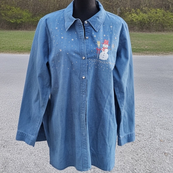 Quacker Factory Blue Chambray Snowman Embroidered Button-Down Tunic Sz Medium - Picture 1 of 8